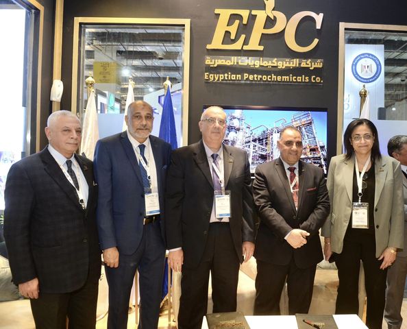 في اليوم الأول لإيجيبس.. توقيع بروتوكول تعاون بين بتروسيف والبتروكيماويات المصرية